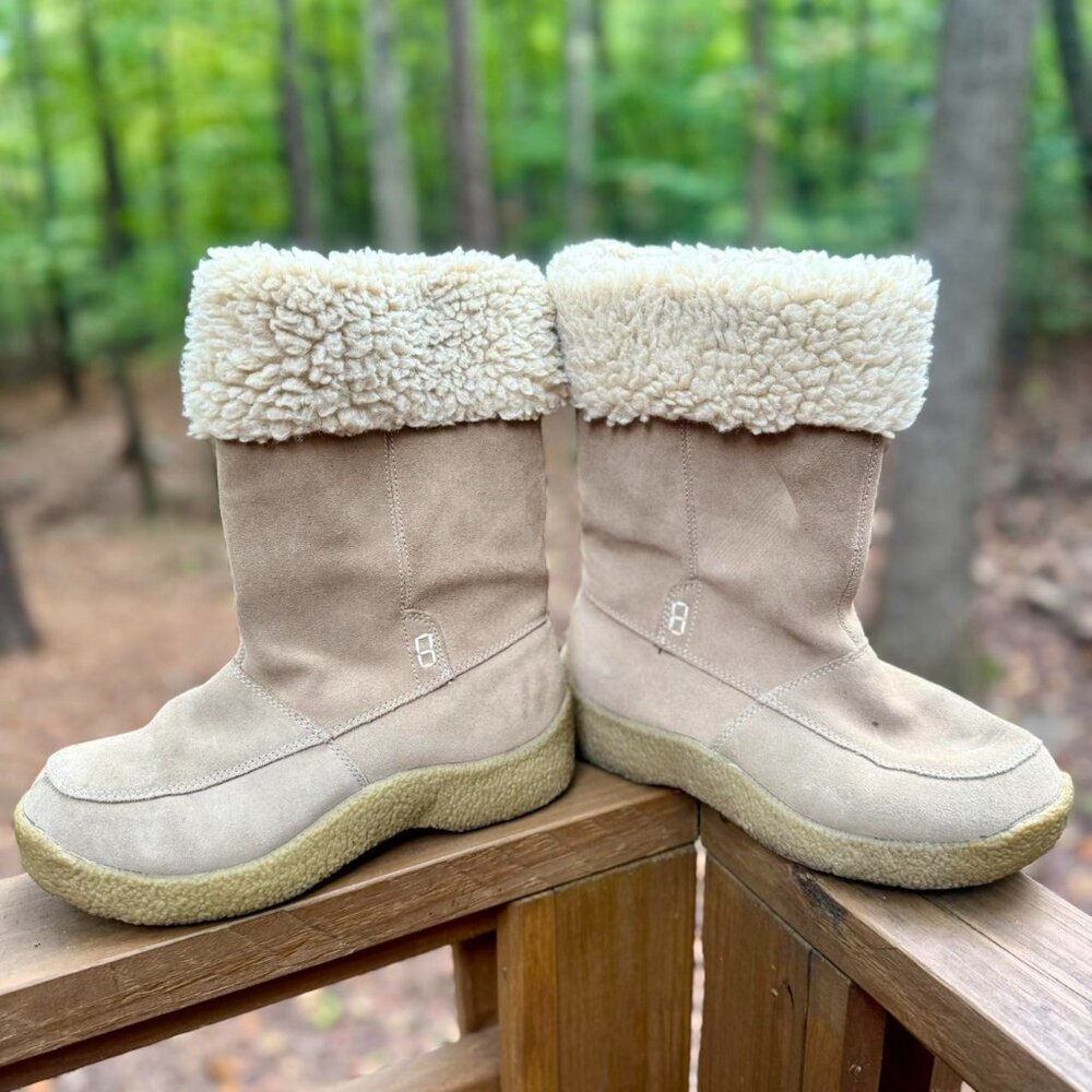 Y2K / 2004 "Bass" winter boots! tan/cream LEATHER SUEDE with FAUX sheepskin